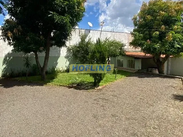Casa com 450m² 5 quartos e 3 banheiros, à venda, no bairro Parque Universitário em Rio Claro