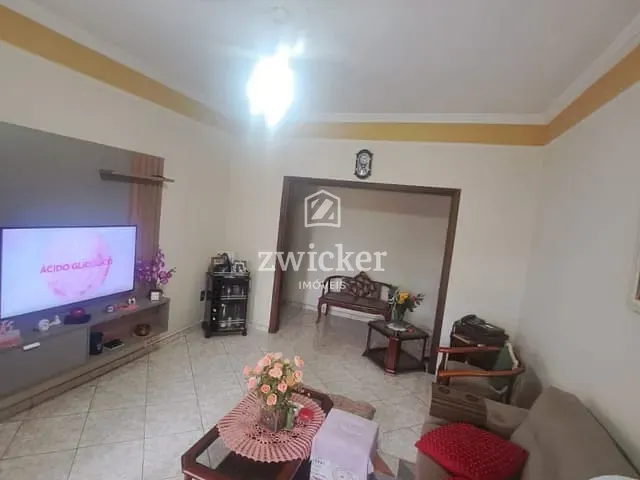 Casa com 268m² 3 quartos e 3 banheiros, à venda, no bairro Vila Quaggio em Bauru