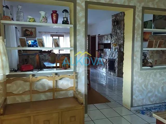 Casa com 2250m² 5 quartos e 2 banheiros, à venda, no bairro Nações em Itajubá