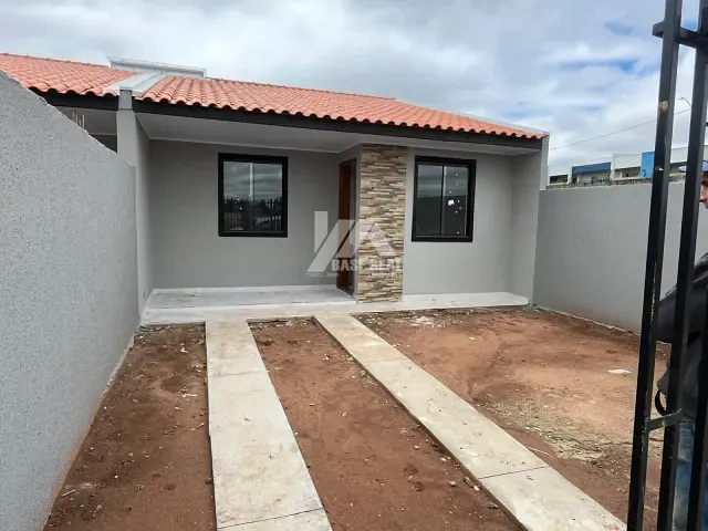 Casa com 127m² 2 quartos e 1 banheiro, à venda, no bairro Colônia Dona Luíza em Ponta Grossa