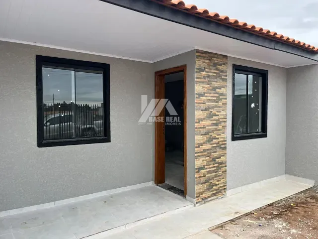Casa com 127m² 2 quartos e 1 banheiro, à venda, no bairro Colônia Dona Luíza em Ponta Grossa