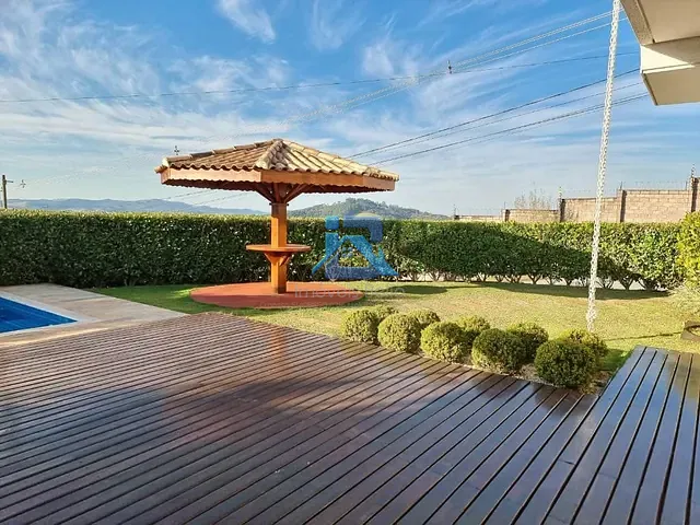 Casa com 520m² 3 quartos e 5 banheiros, à venda, no bairro Parque das Laranjeiras em Itatiba
