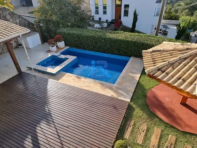 Casa com 520m² 3 quartos e 5 banheiros, à venda, no bairro Parque das Laranjeiras em Itatiba