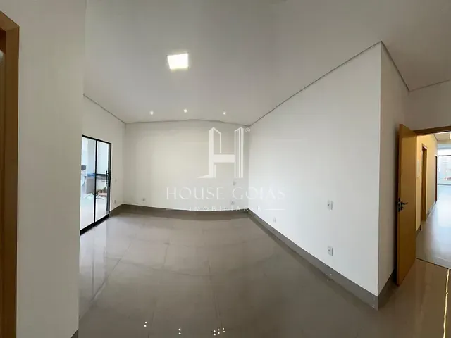 Casa com 224m² 3 quartos e 4 banheiros, à venda, no bairro Vila Mariana em Aparecida de Goiânia