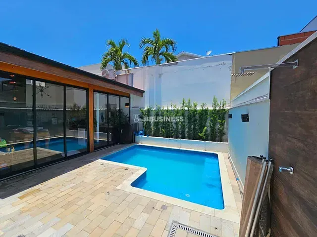 Casa com 250m² 4 quartos e 3 banheiros, à venda, no bairro Jardim Golden Park Residence em Hortolândia