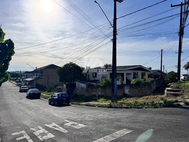 Casa 2 quartos e 1 banheiro, à venda, no bairro Vila Bela em Guarapuava