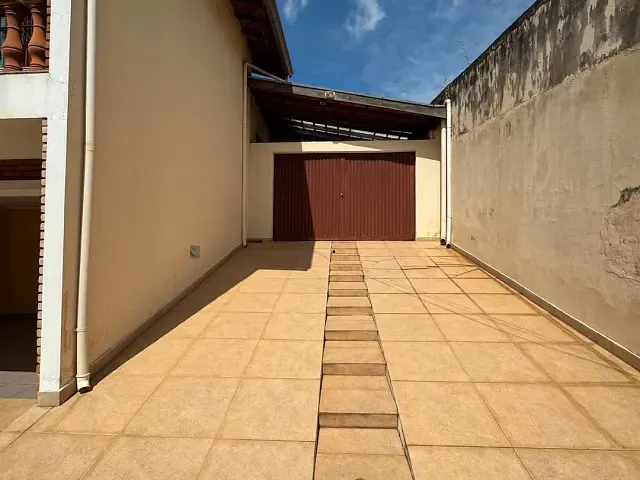 Casa 3 quartos e 3 banheiros, à venda, no bairro Jardim Carlos Lourenço em Campinas