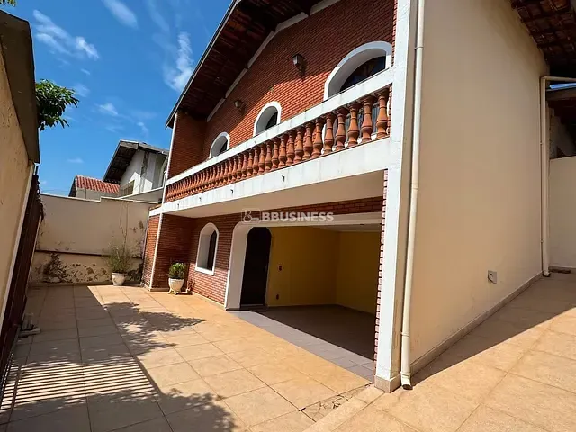 Casa 3 quartos e 3 banheiros, à venda, no bairro Jardim Carlos Lourenço em Campinas