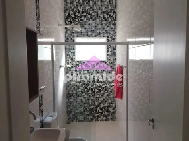 Casa com 175m² 2 quartos e 2 banheiros, à venda, no bairro Residencial Parque dos Sinos em Jacareí