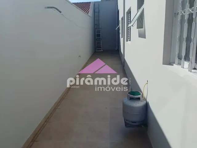 Casa com 175m² 2 quartos e 2 banheiros, à venda, no bairro Residencial Parque dos Sinos em Jacareí
