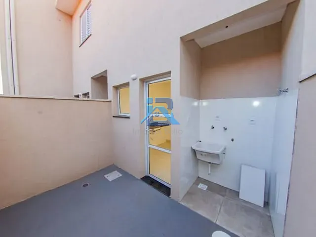 Casa com 50m² 2 quartos e 1 banheiro, à venda, no bairro Loteamento Parque da Colina II em Itatiba