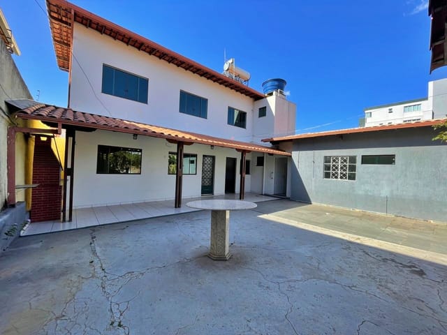 Foto do Casa - Casa para locação com 4 quartos (1 suíte) e duas vagas cobertas, Planalto, Belo Horizonte, MG | Deltalar Imóveis