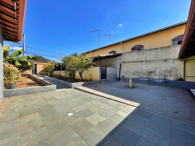 Foto do Casa - Casa para locação com 4 quartos (1 suíte) e duas vagas cobertas, Planalto, Belo Horizonte, MG | Deltalar Imóveis