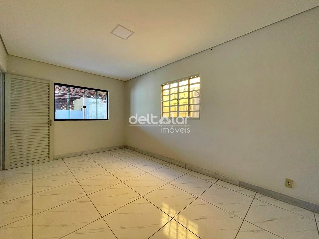 Casa para alugar com 4 quartos, 254m² - Foto 9