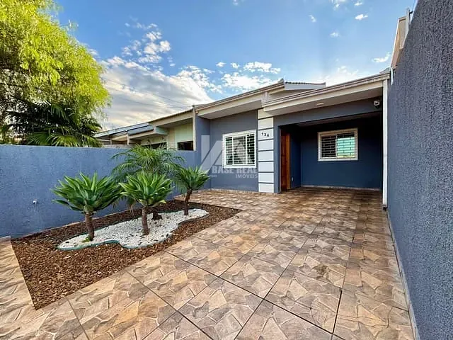 Casa com 225m² 3 quartos e 2 banheiros, à venda, no bairro Oficinas em Ponta Grossa