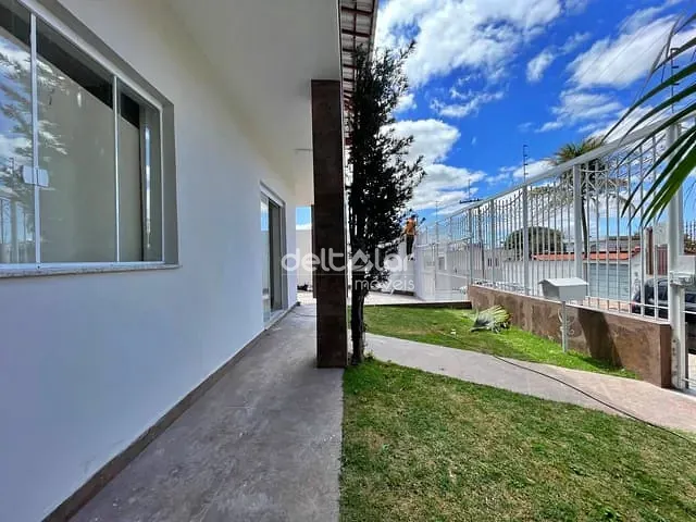 Casa com 390m² 7 quartos e 5 banheiros, à venda, no bairro Planalto em Belo Horizonte