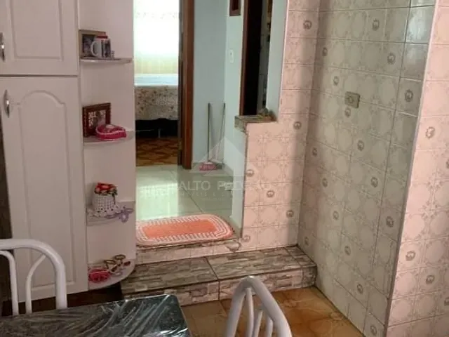 Casa com 200m² 3 quartos e 4 banheiros, à venda, no bairro Vila Santa Cecília em Mauá