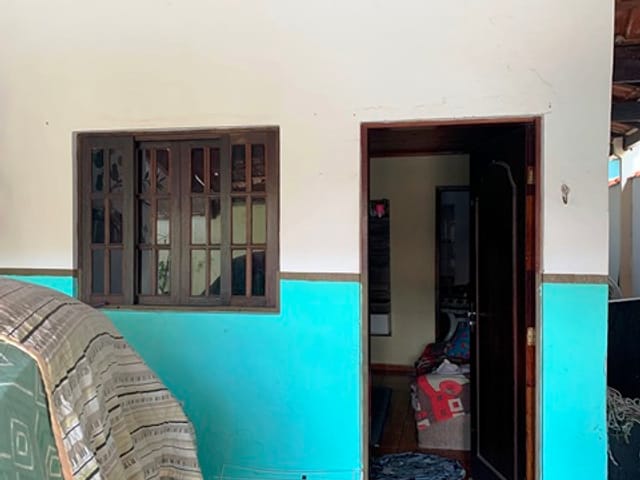 Casa com 250m² 3 quartos e 2 banheiros, à venda, no bairro Parque São Domingos em Pindamonhangaba