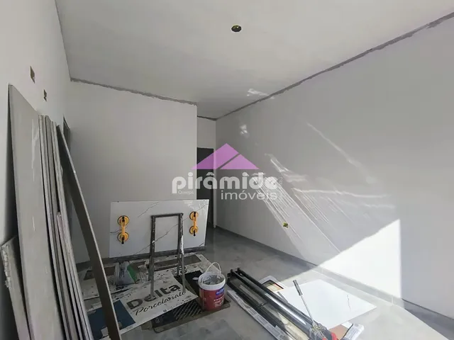 Casa com 245m² 3 quartos e 2 banheiros, à venda, no bairro Jardim das Gaivotas em Caraguatatuba