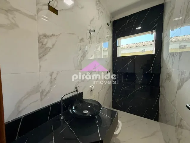 Casa com 245m² 3 quartos e 2 banheiros, à venda, no bairro Jardim das Gaivotas em Caraguatatuba