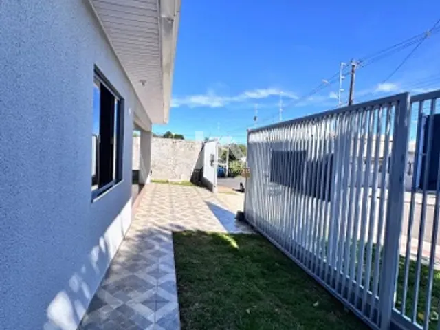 Casa 2 quartos e 2 banheiros, à venda, no bairro Vila Bela em Guarapuava
