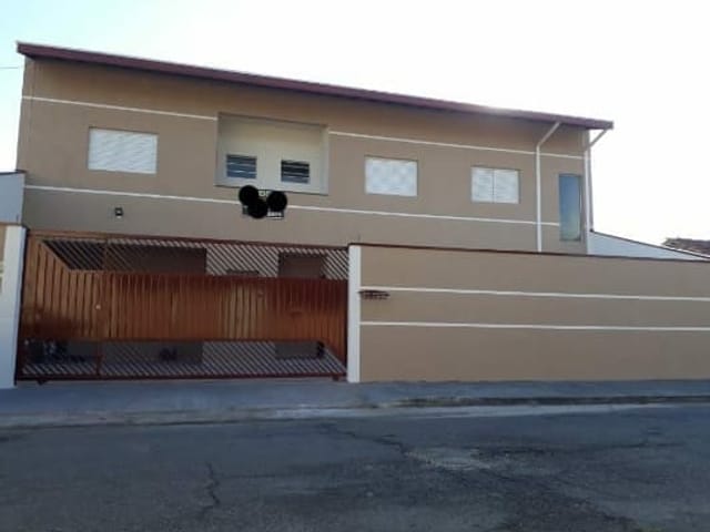 Casa com 150m² 3 quartos e 1 banheiro, à venda, no bairro Loteamento Jardim Imperial em Pindamonhangaba