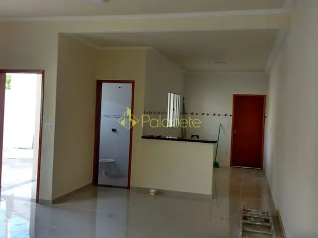 Casa com 150m² 3 quartos e 1 banheiro, à venda, no bairro Loteamento Jardim Imperial em Pindamonhangaba
