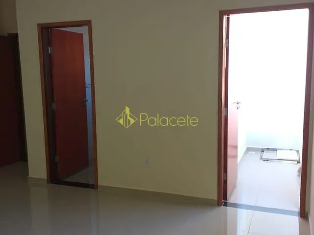 Casa com 150m² 3 quartos e 1 banheiro, à venda, no bairro Loteamento Jardim Imperial em Pindamonhangaba