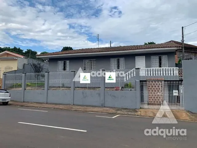 Casa com 329m² 3 quartos e 2 banheiros, à venda, no bairro Oficinas em Ponta Grossa