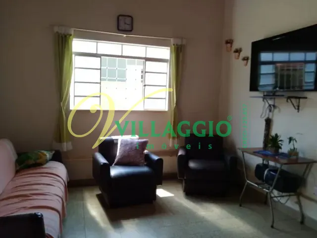 Casa com 602m² 2 quartos e 2 banheiros, à venda, no bairro Centro em Cedral