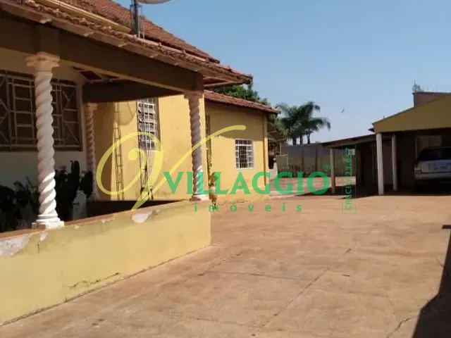 Casa com 602m² 2 quartos e 2 banheiros, à venda, no bairro Centro em Cedral