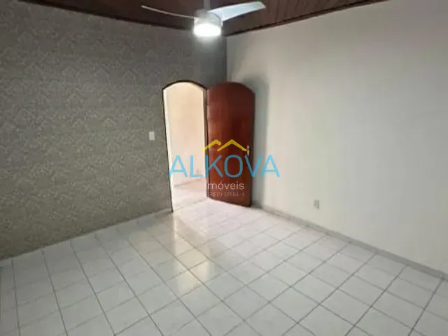 Casa com 298m² 3 quartos e 1 banheiro, à venda, no bairro Santana em São José dos Campos