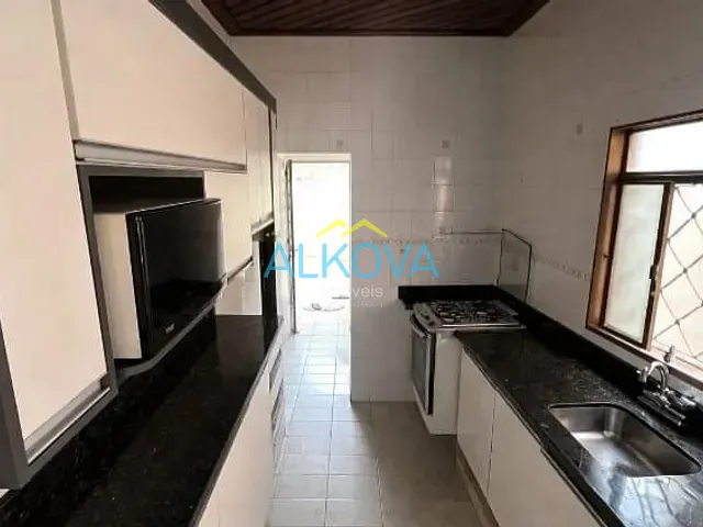 Casa com 298m² 3 quartos e 1 banheiro, à venda, no bairro Santana em São José dos Campos