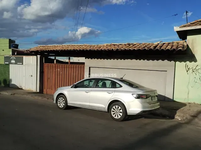Casa 2 quartos e 1 banheiro, para alugar, no bairro Funcionários em Contagem