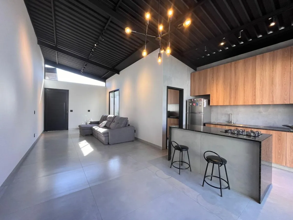 Casa para venda em Jardim Morada Nova com 3 quartos, sendo 1 suíte, 132m²