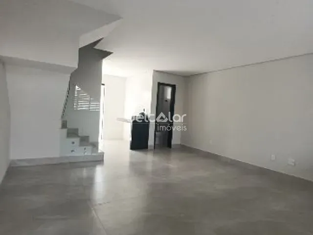 Casa com 127m² 3 quartos e 3 banheiros, à venda, no bairro Planalto em Belo Horizonte