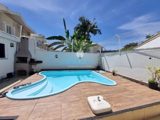 Casa com 324m² 4 quartos e 3 banheiros, à venda, no bairro Urbanova em São José dos Campos