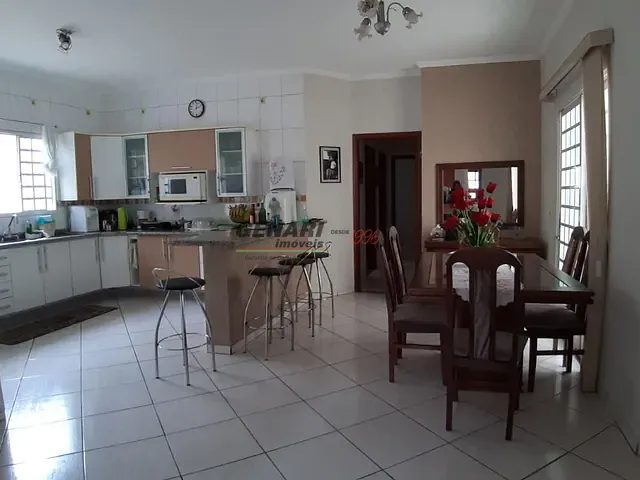 Casa com 250m² 3 quartos e 2 banheiros, à venda, no bairro Jardim Regina em Indaiatuba