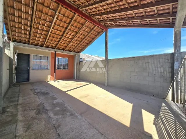 Casa com 75m² 2 quartos e 1 banheiro, à venda, no bairro Boa Vista em Ponta Grossa