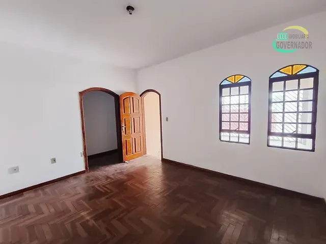 Casa com 250m² 3 quartos e 2 banheiros, para alugar, no bairro Jardim Roseira em Campinas