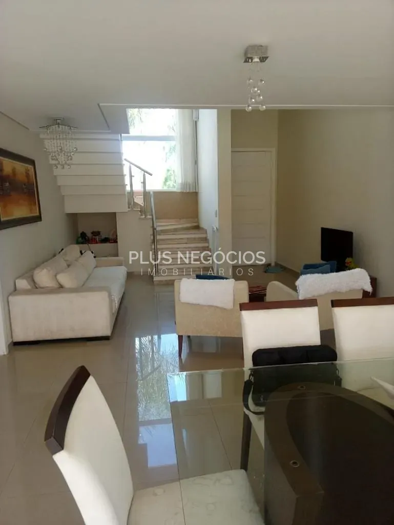 Casa, 3 quartos, 200 m² - Foto 1