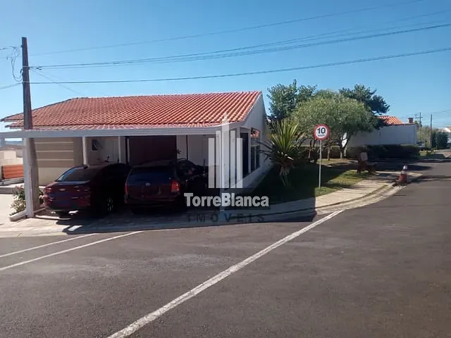 Casa com 110m² 3 quartos e 1 banheiro, à venda, no bairro Boa Vista em Ponta Grossa