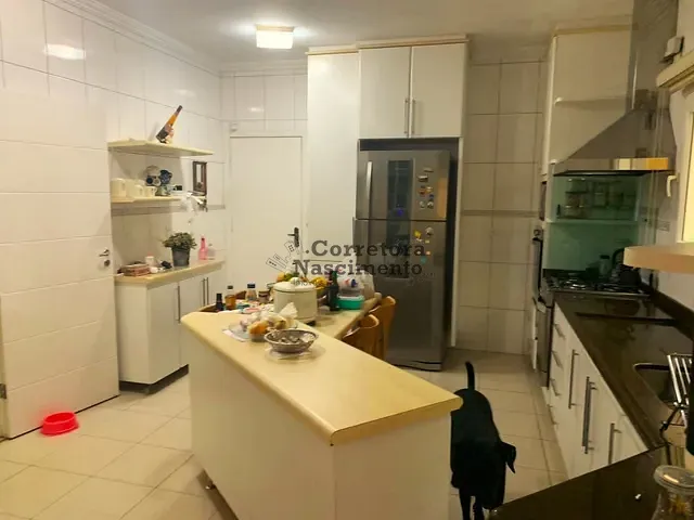 Casa com 840m² 4 quartos e 5 banheiros, à venda, no bairro Jardim Altos de Santana II em Jacareí