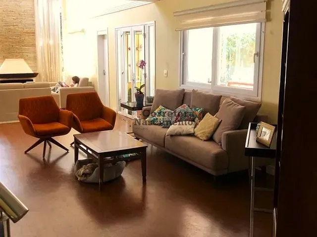 Casa com 840m² 4 quartos e 5 banheiros, à venda, no bairro Jardim Altos de Santana II em Jacareí