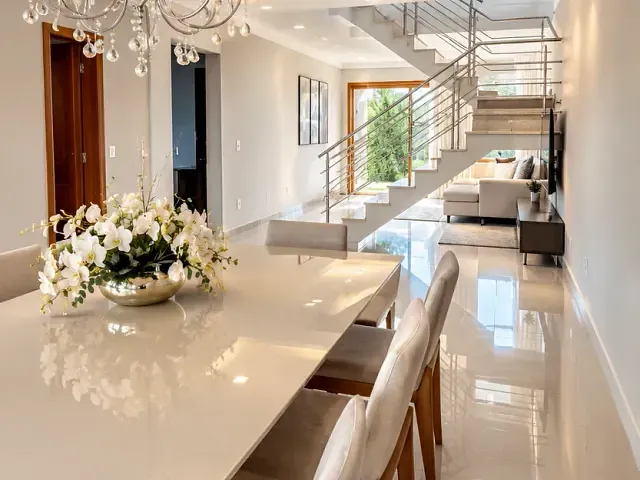 Casa 5 quartos e 6 banheiros, à venda, no bairro Swiss Park em Campinas
