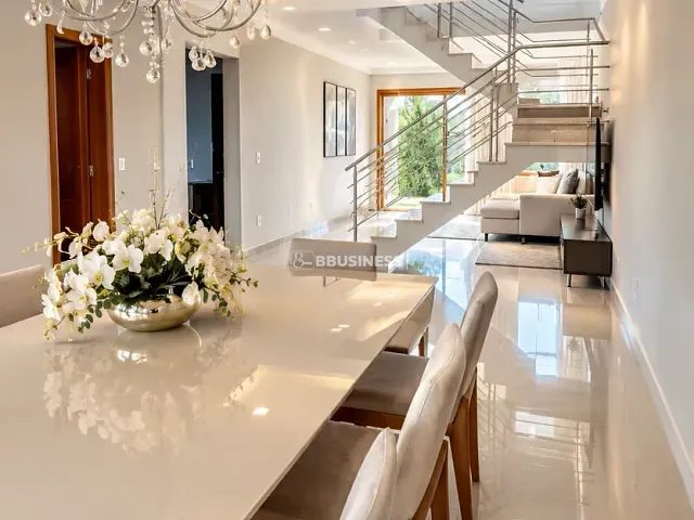 Casa 5 quartos e 6 banheiros, à venda, no bairro Swiss Park em Campinas