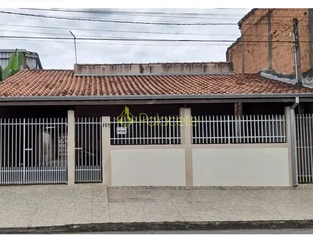 Casa com 300m² 5 quartos e 2 banheiros, à venda, no bairro Cidade Nova em Pindamonhangaba