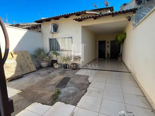 Casa com 180m² 3 quartos e 2 banheiros, à venda, no bairro Moinho dos Ventos em Goiânia