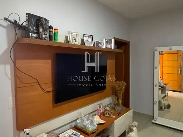 Casa com 180m² 3 quartos e 2 banheiros, à venda, no bairro Moinho dos Ventos em Goiânia