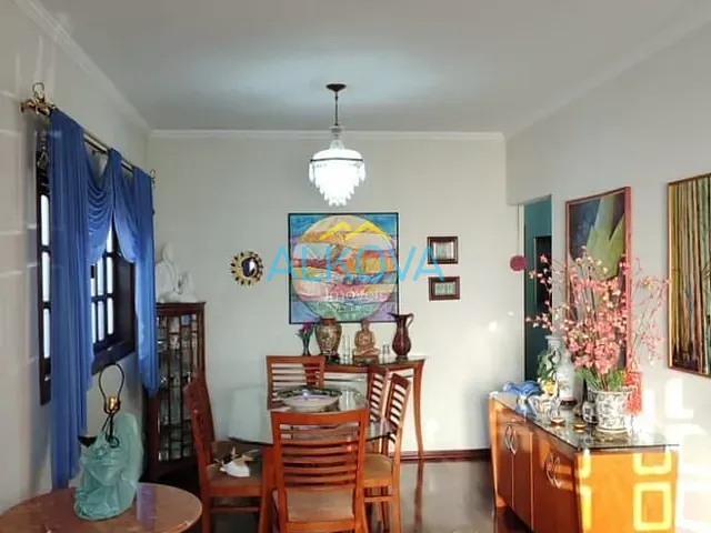 Casa com 250m² 3 quartos e 2 banheiros, à venda, no bairro Urbanova I em São José dos Campos